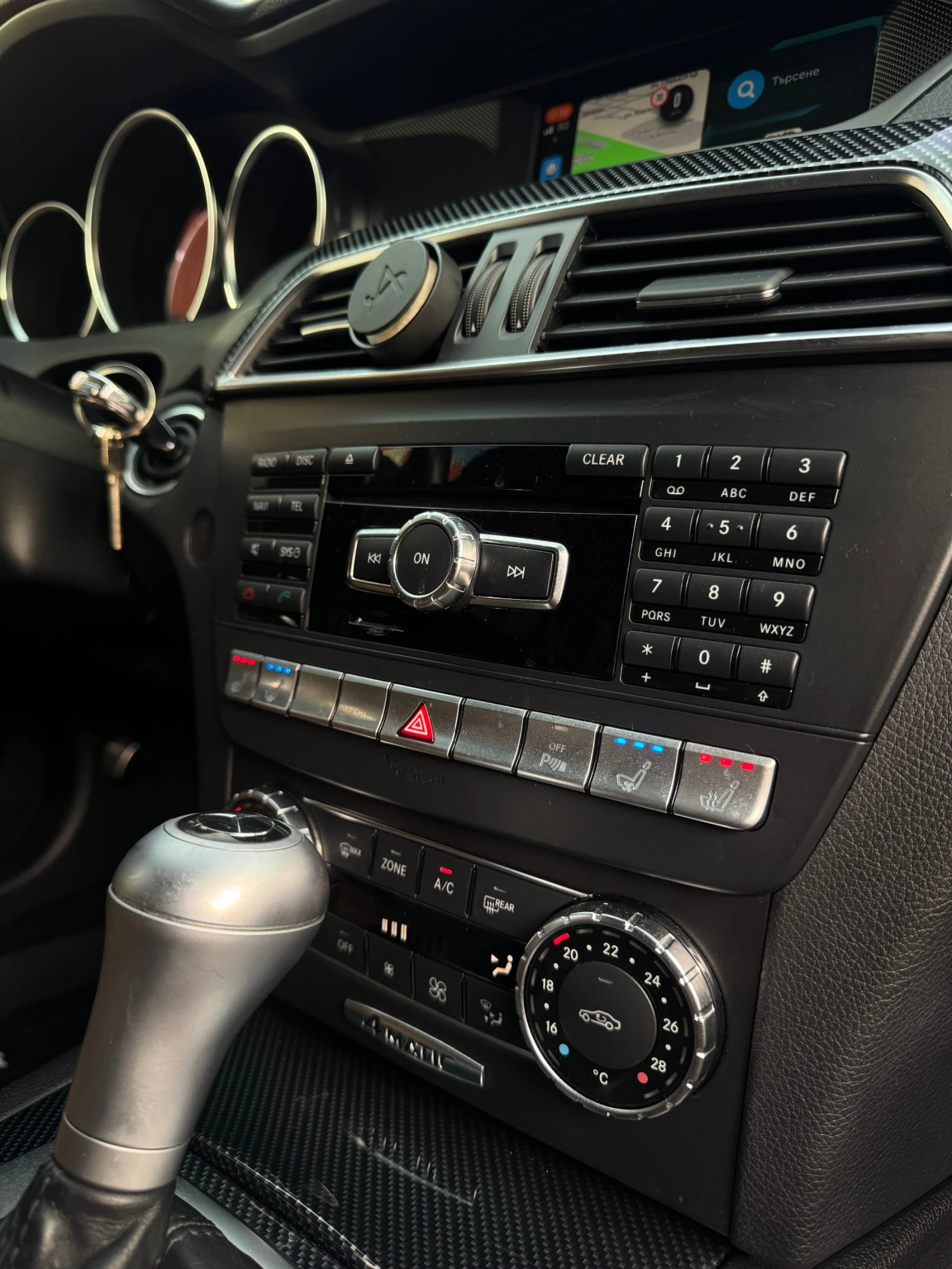 Mercedes-Benz C 300 4matic, снимка 8 - Автомобили и джипове - 55922878