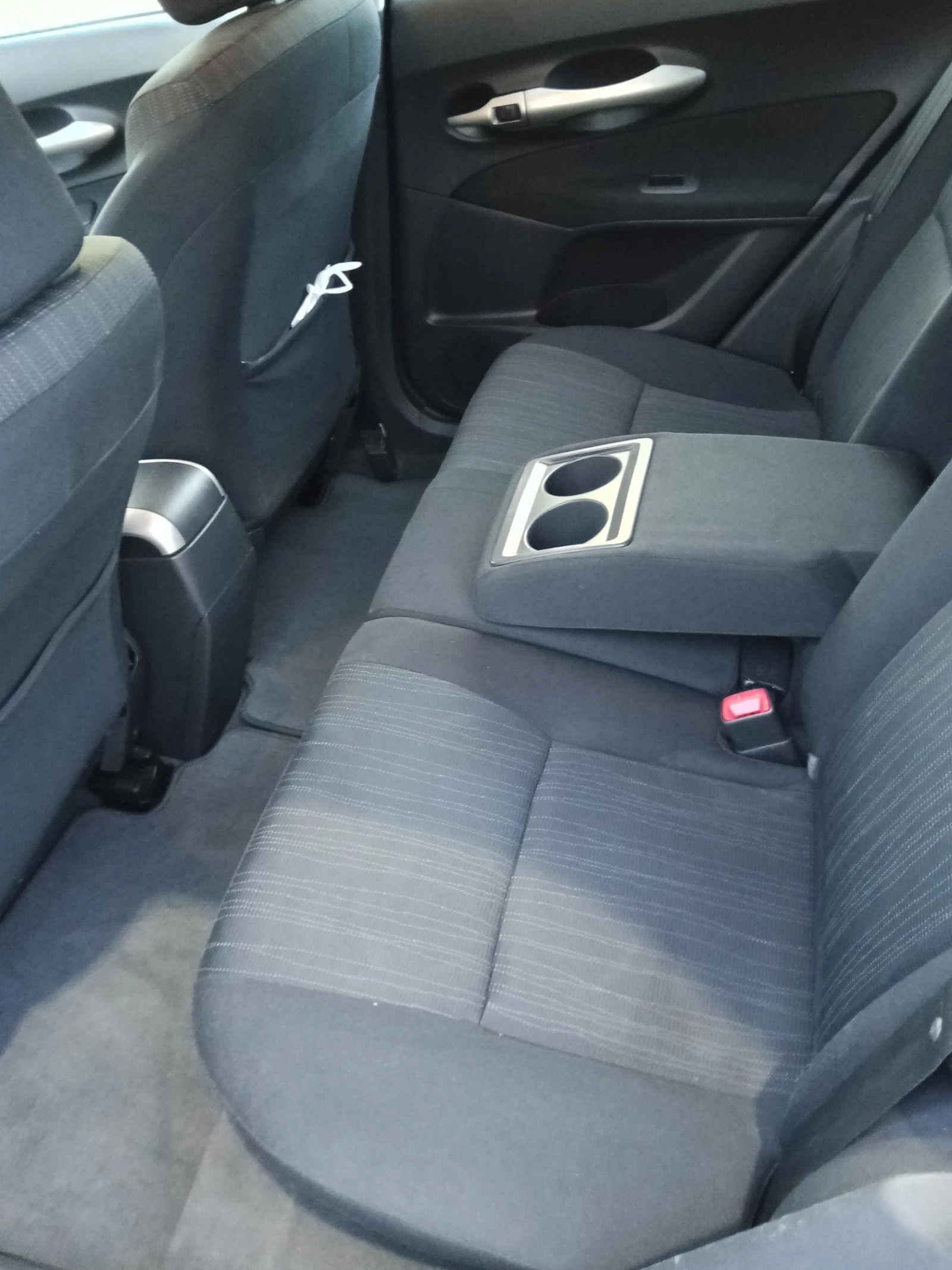 Toyota Auris executive, снимка 13 - Автомобили и джипове - 56154645