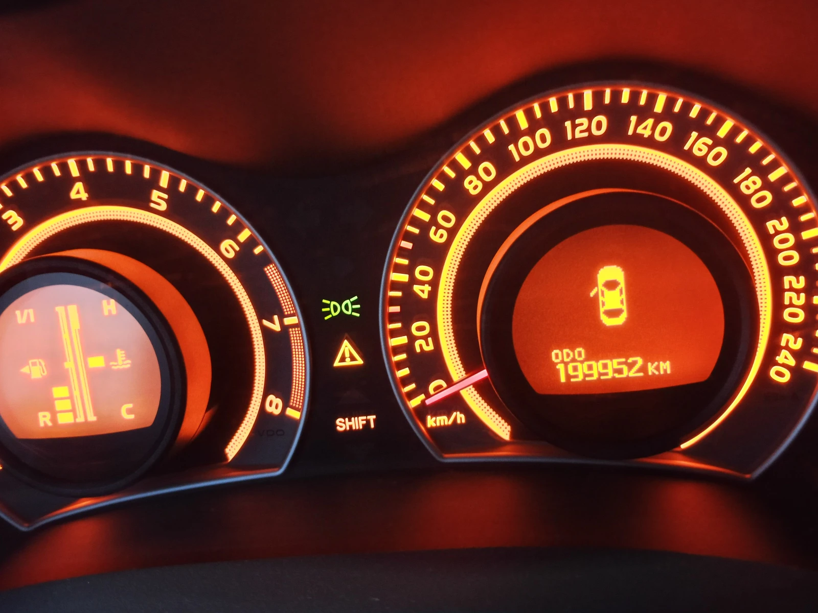 Toyota Auris executive, снимка 8 - Автомобили и джипове - 56154645