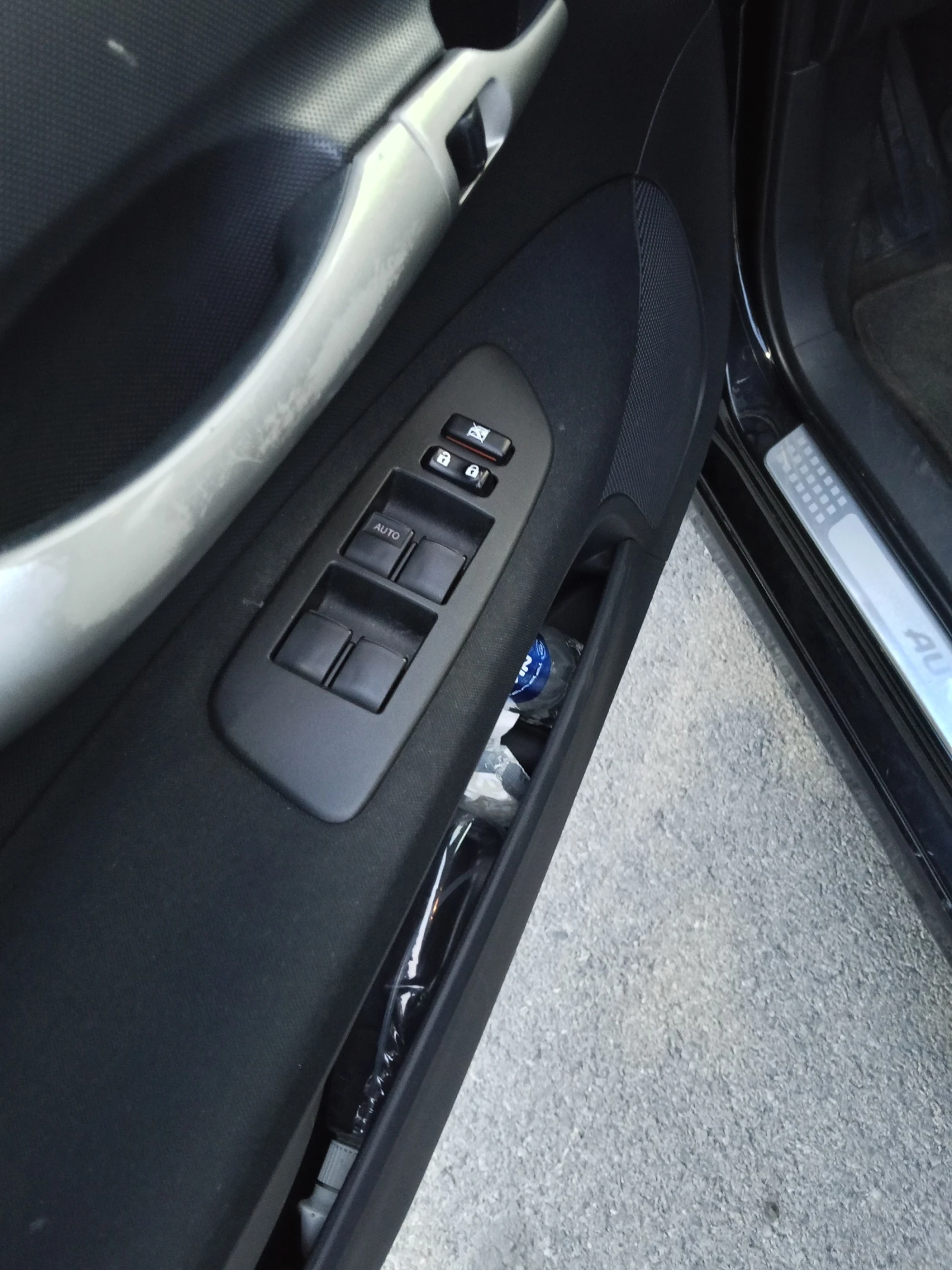 Toyota Auris executive, снимка 12 - Автомобили и джипове - 56154645