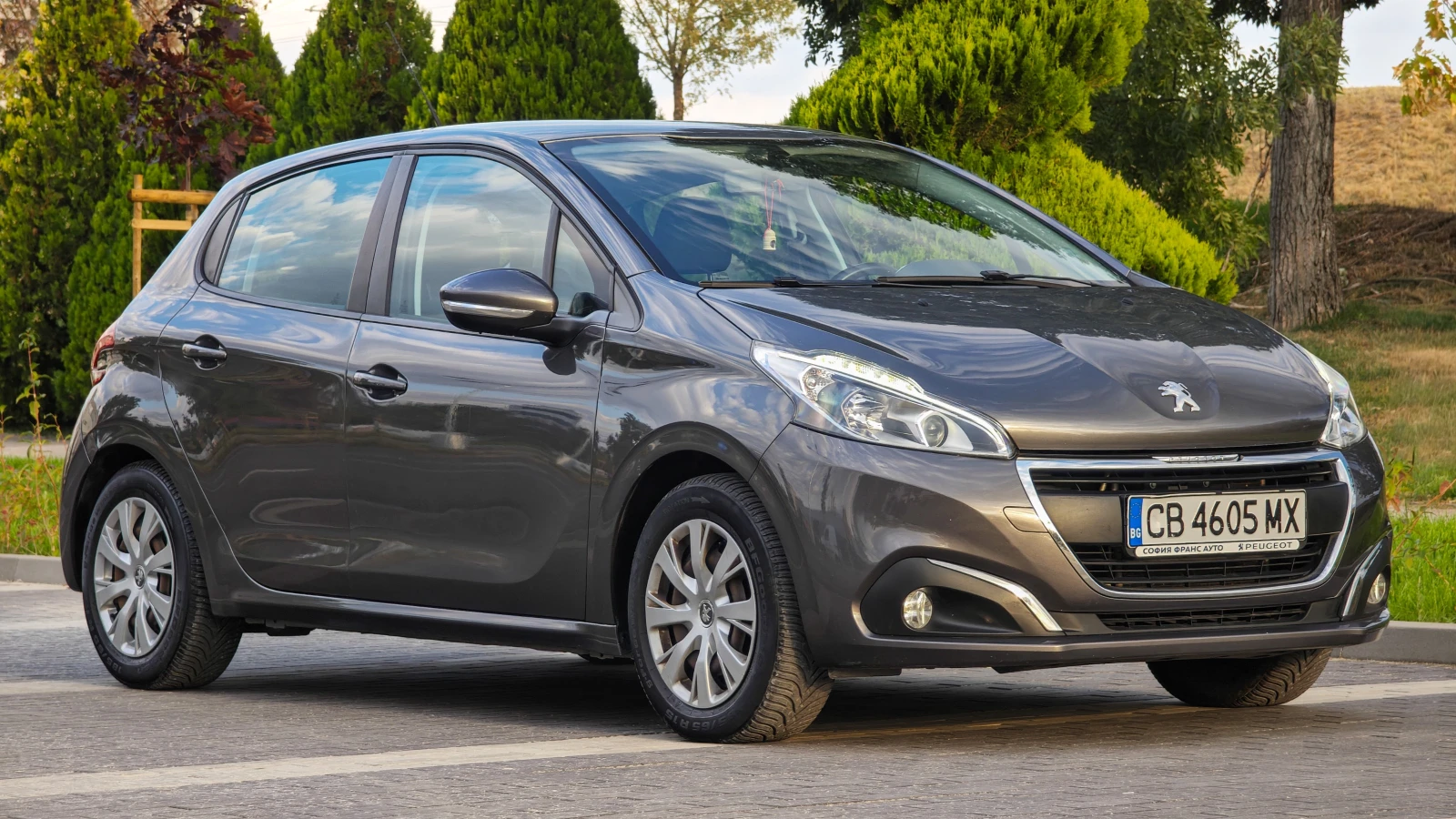 Peugeot 208 1.2 Газ/Бензин, 106000км