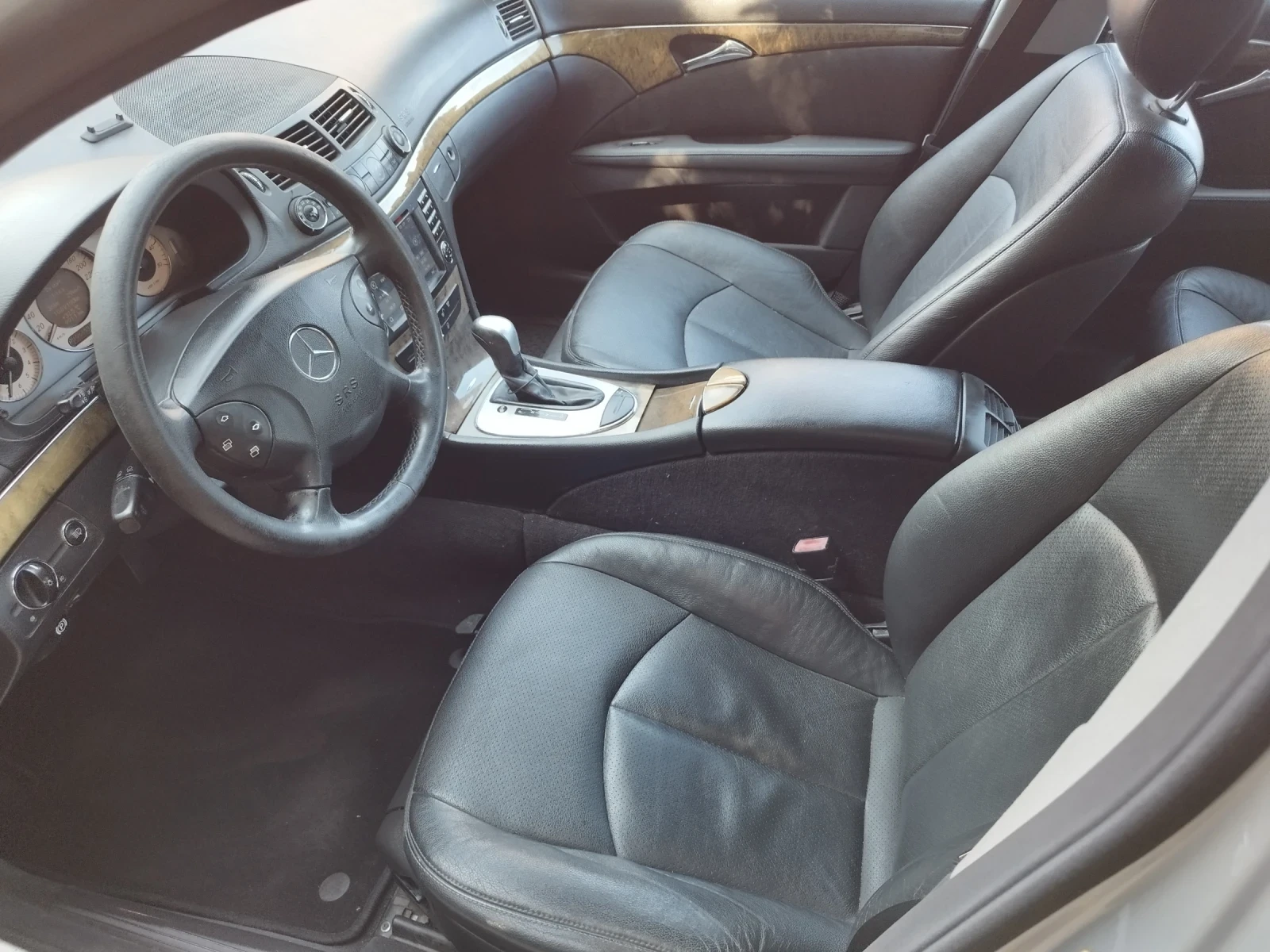 Mercedes-Benz E 280 4matic, снимка 6 - Автомобили и джипове - 56272693