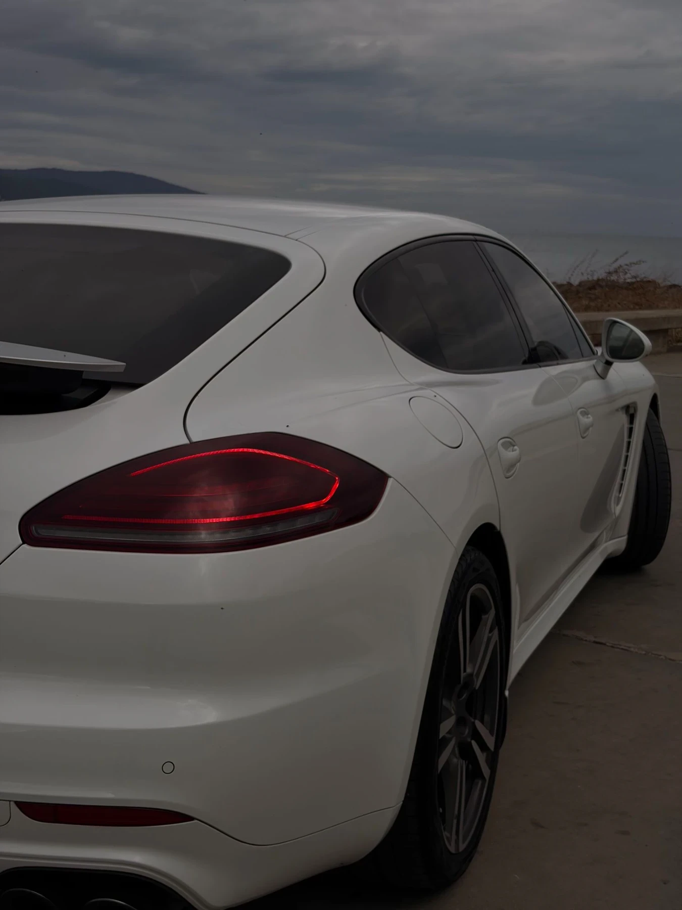 Porsche Panamera 4s, снимка 14 - Автомобили и джипове - 56297297