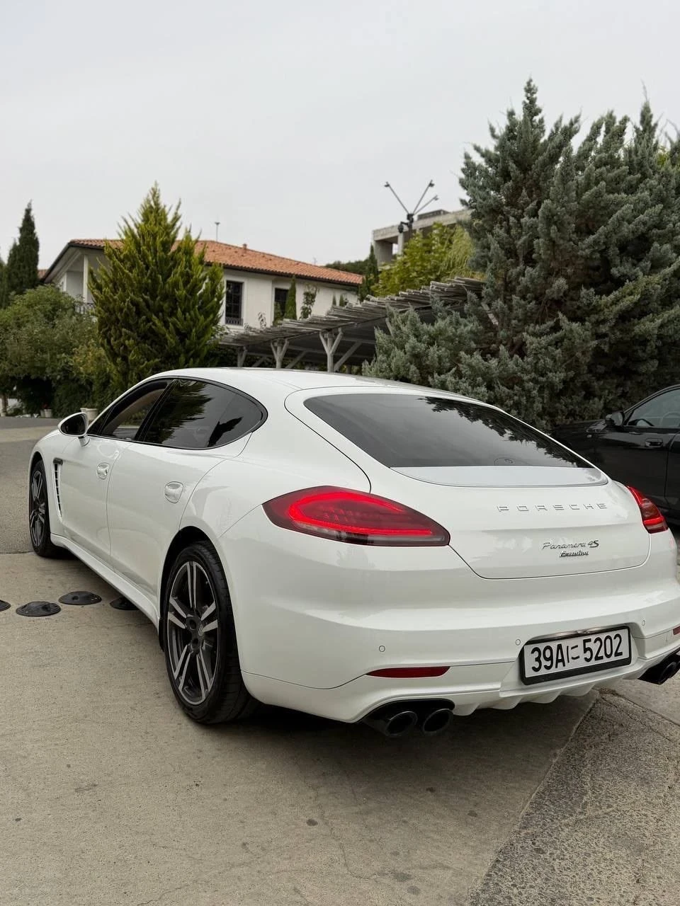 Porsche Panamera 4s, снимка 2 - Автомобили и джипове - 56297297