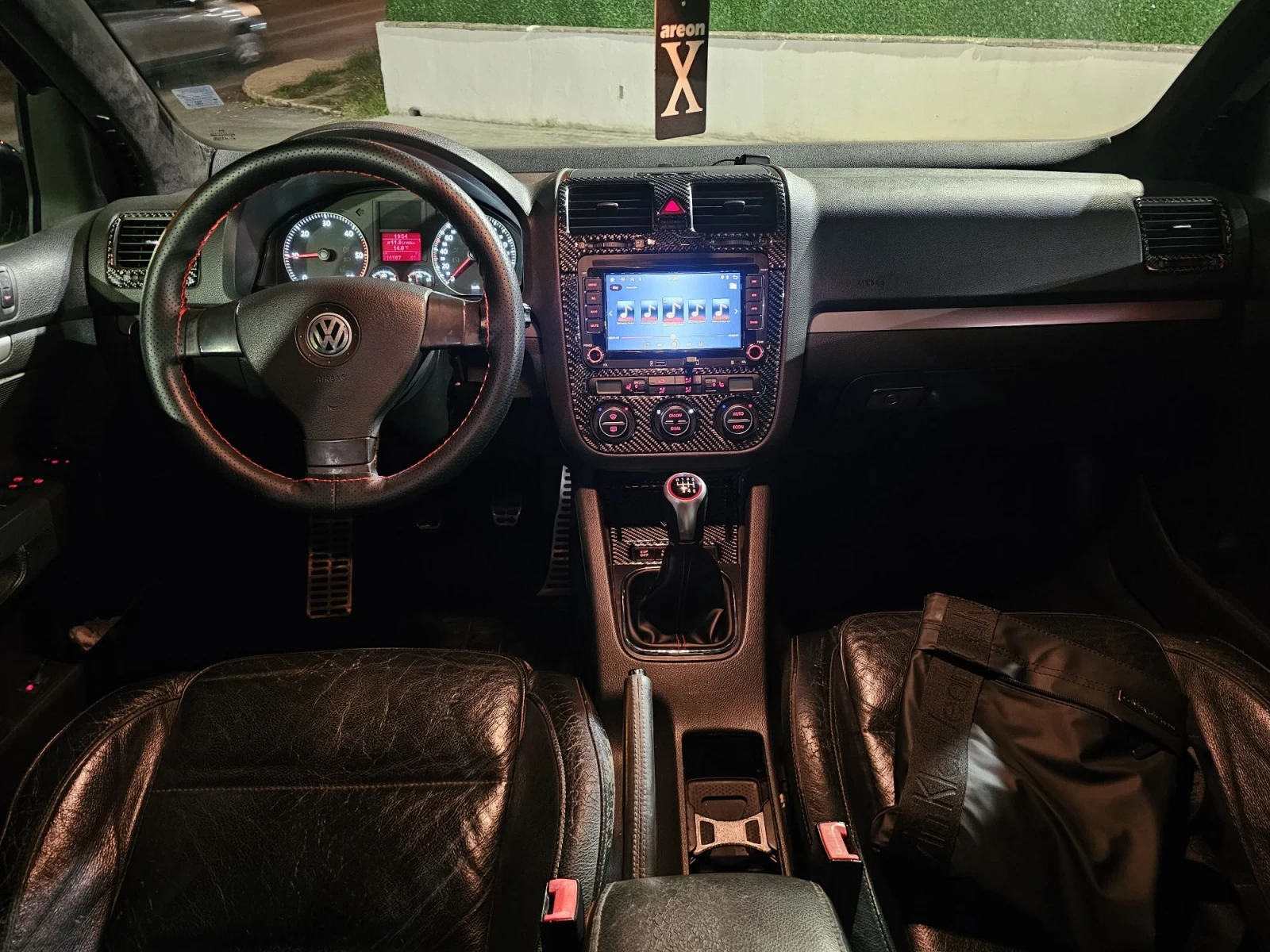 VW Golf 2.0TDI , снимка 9 - Автомобили и джипове - 56363544