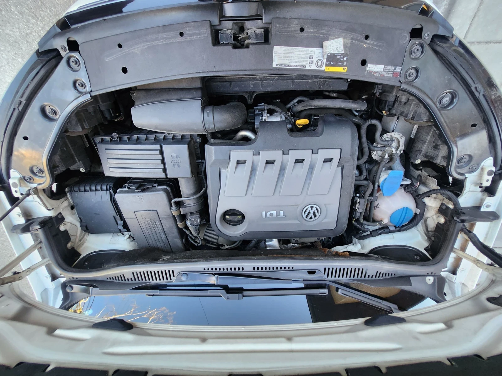 VW Touran Life , снимка 14 - Автомобили и джипове - 56455788
