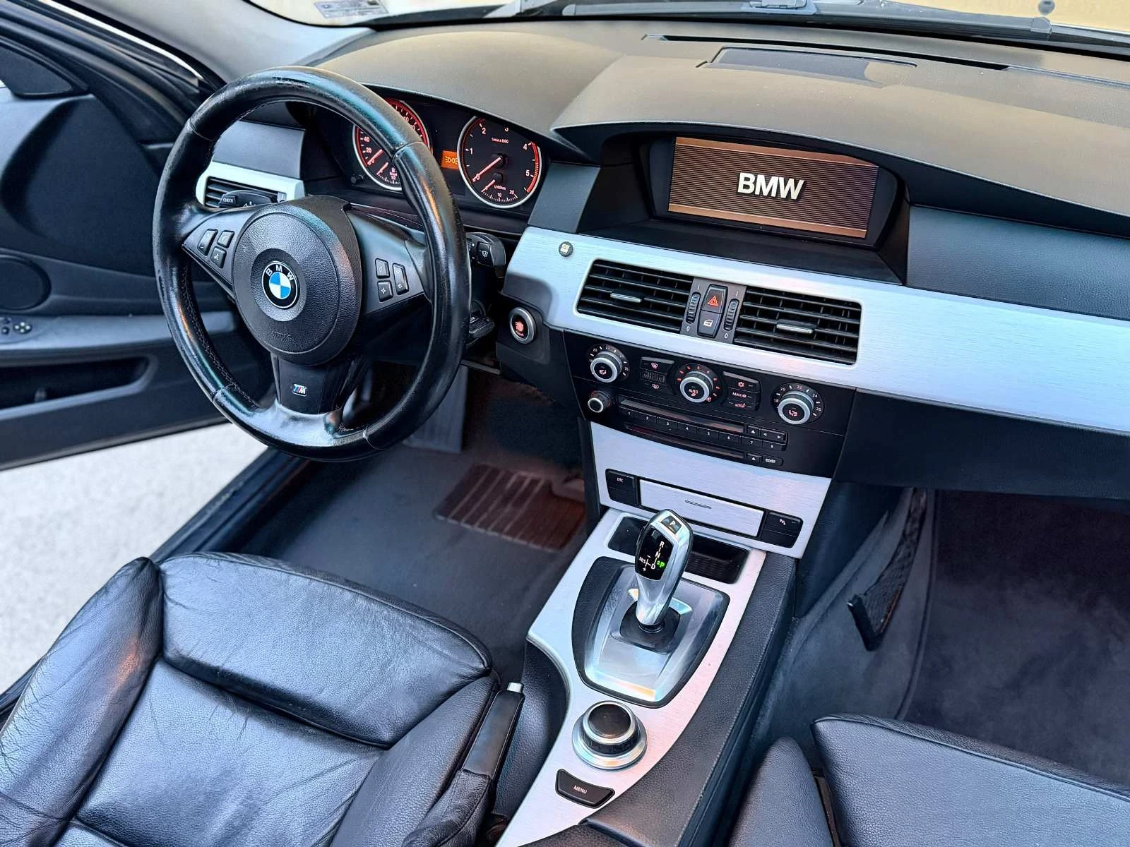 BMW 530 530XD, снимка 4 - Автомобили и джипове - 56532959
