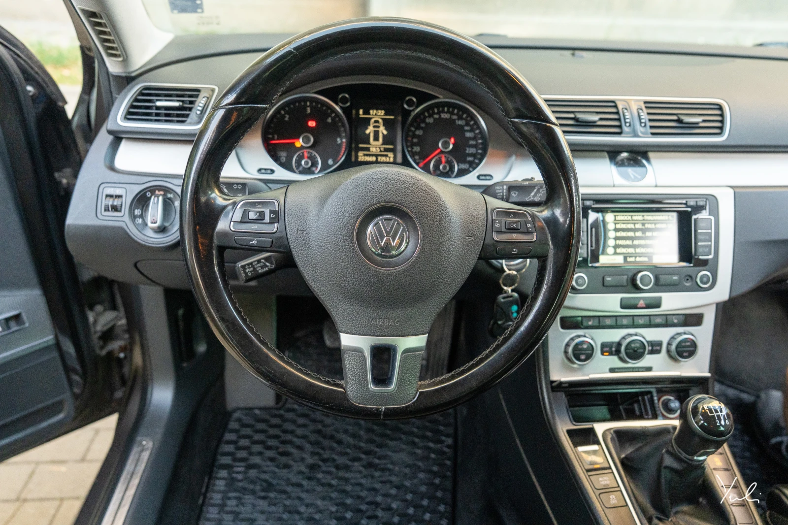 VW Passat B7 Variant Highline, снимка 11 - Автомобили и джипове - 56635166