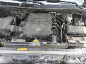 Toyota Sequoia * PLATINUM* 5.7L* V8* ПАНО* KEYLESS* Camera* ПОДГР, снимка 8