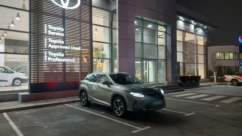 Lexus RX 450h Закупен от ТМ Ауто в гаранция, снимка 1 - Автомобили и джипове - 49326128