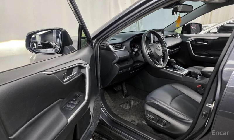 Toyota Rav4, снимка 10 - Автомобили и джипове - 53516300