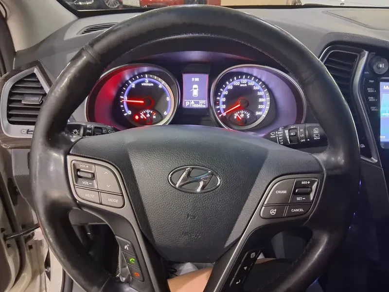Hyundai Santa fe 2.2 4WD, снимка 14 - Автомобили и джипове - 54872447
