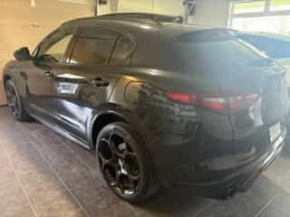 Alfa Romeo Stelvio * Estrema * АВТОКРЕДИТ БЕЗ ПЪРВОНАЧАЛНА ВНОСКА* , снимка 3 - Автомобили и джипове - 54803762