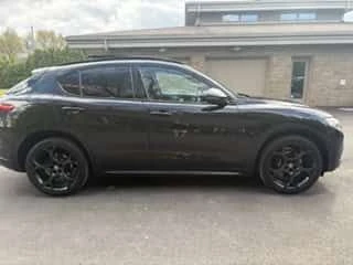 Alfa Romeo Stelvio * Estrema * АВТОКРЕДИТ БЕЗ ПЪРВОНАЧАЛНА ВНОСКА* , снимка 6 - Автомобили и джипове - 54803762