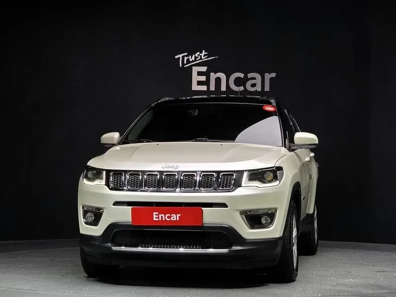 Jeep Compass 2Nd Generation 2.4 Limited Awd, снимка 3 - Автомобили и джипове - 55264238