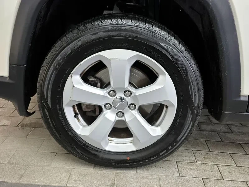 Jeep Compass 2Nd Generation 2.4 Limited Awd, снимка 5 - Автомобили и джипове - 55264238