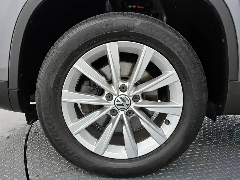VW Tiguan, снимка 5 - Автомобили и джипове - 56688210