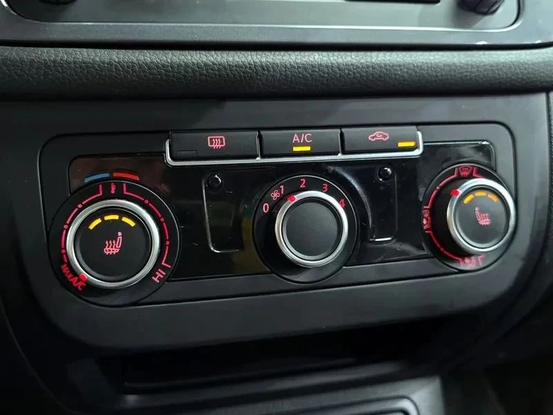 VW Tiguan, снимка 15 - Автомобили и джипове - 56688210
