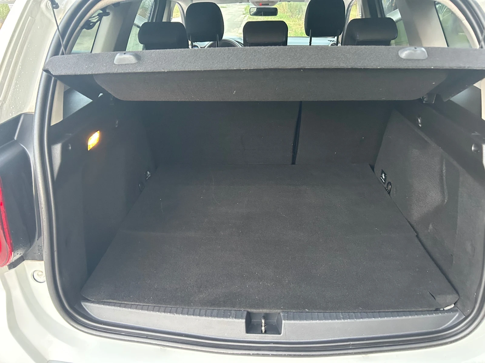 Dacia Duster Dacia Duster-1.333TCe4x4kameri360-Unikat-34368km., снимка 16 - Автомобили и джипове - 52829980