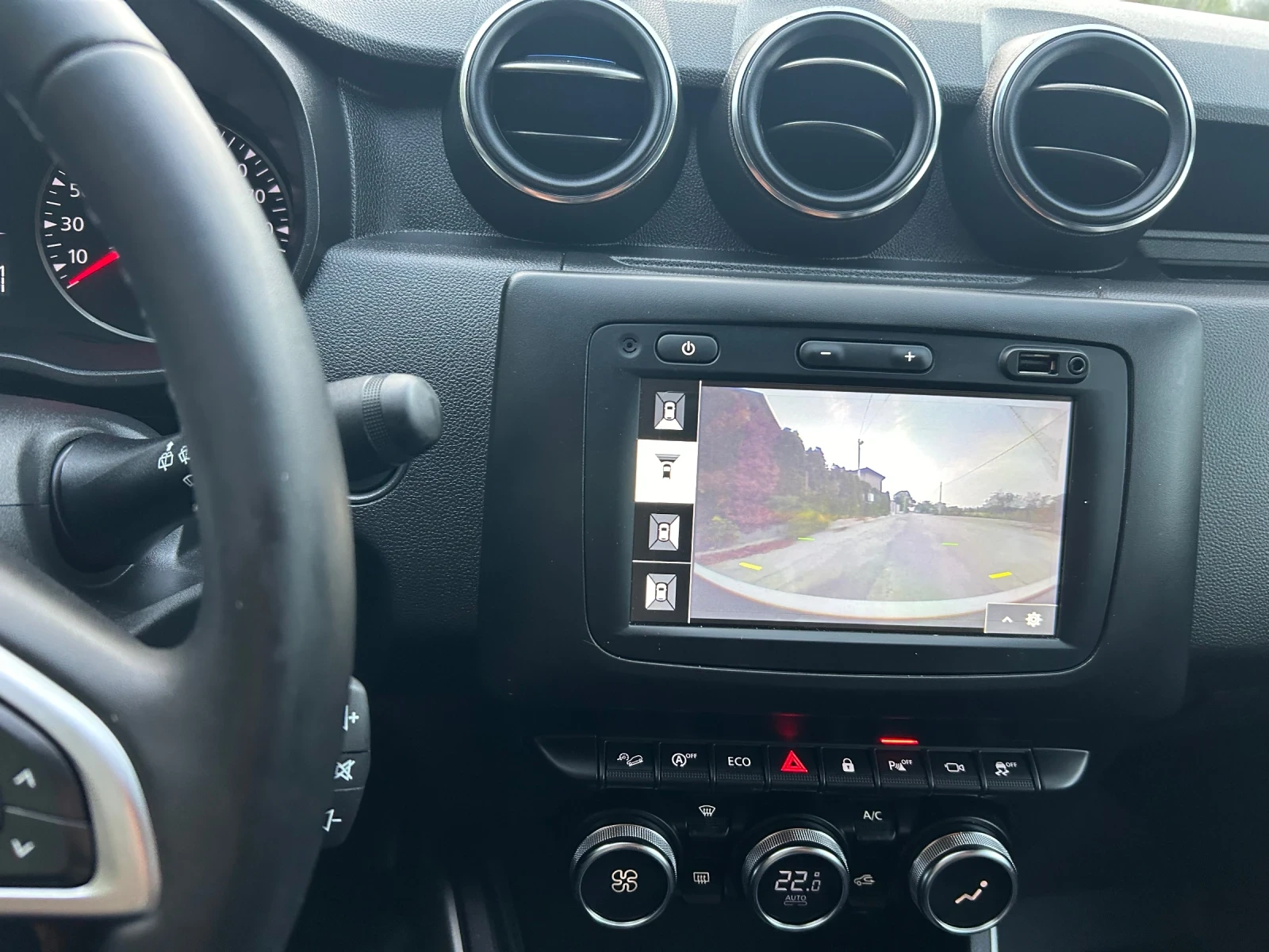 Dacia Duster Dacia Duster-1.333TCe4x4kameri360-Unikat-34368km., снимка 12 - Автомобили и джипове - 52829980