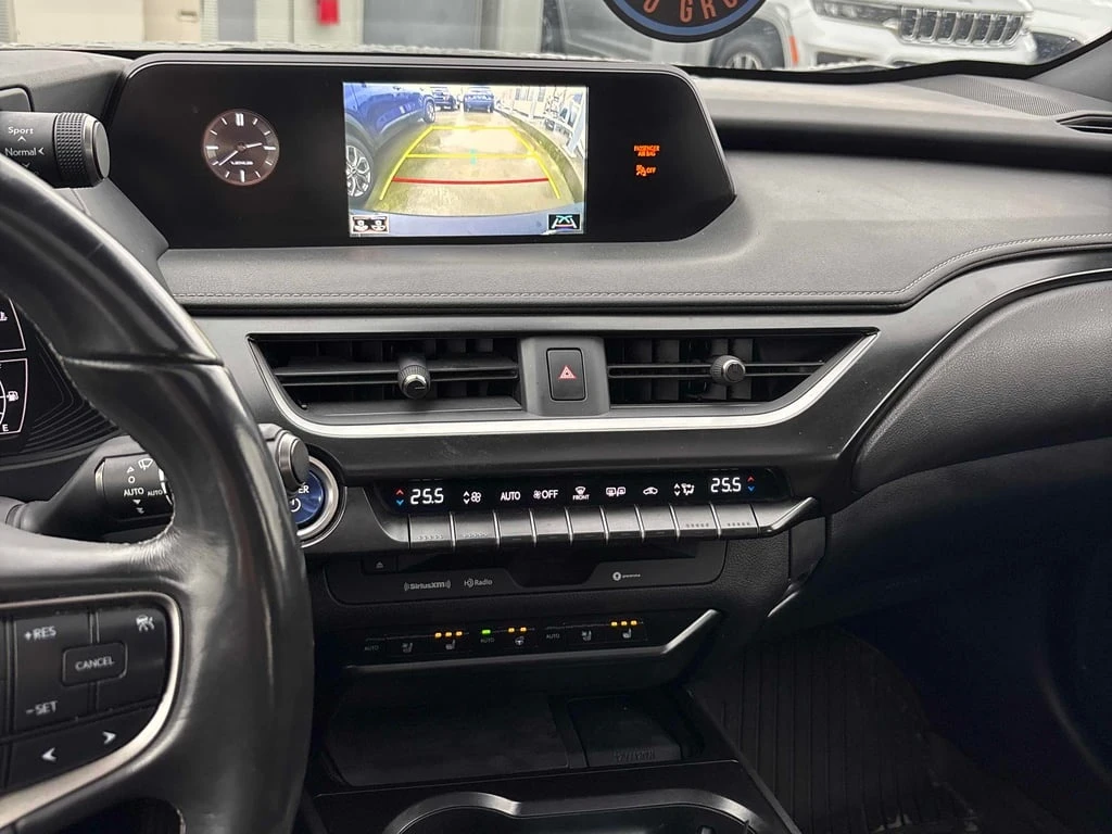 Lexus UX * 250h * CARFAX * ���� �� �� | Mobile.bg � ����������� 9