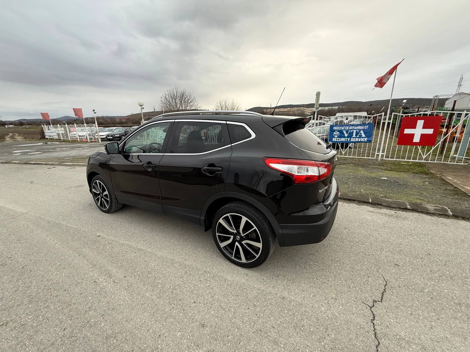 Nissan Qashqai AUTOMAT , NAVI , FULL ШВЕЙЦАРИЯ - изображение 2