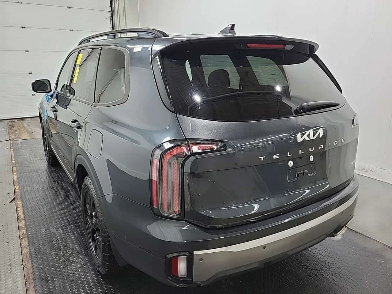 Kia Telluride X-Line * Head Up * 6-местен * CARFAX *  - изображение 5