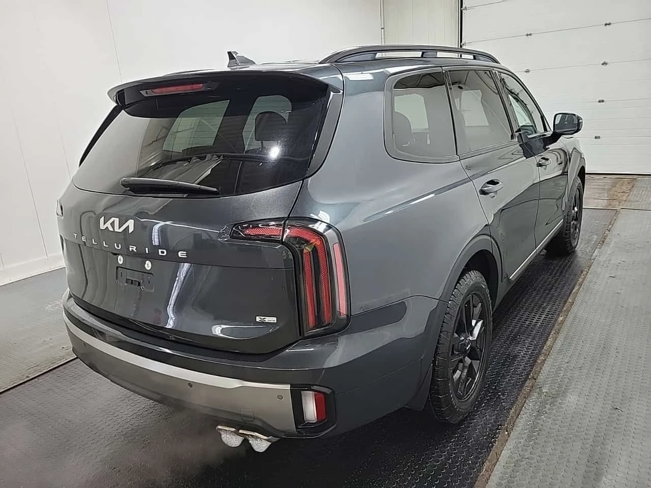 Kia Telluride X-Line * Head Up * 6-местен * CARFAX *  - изображение 4