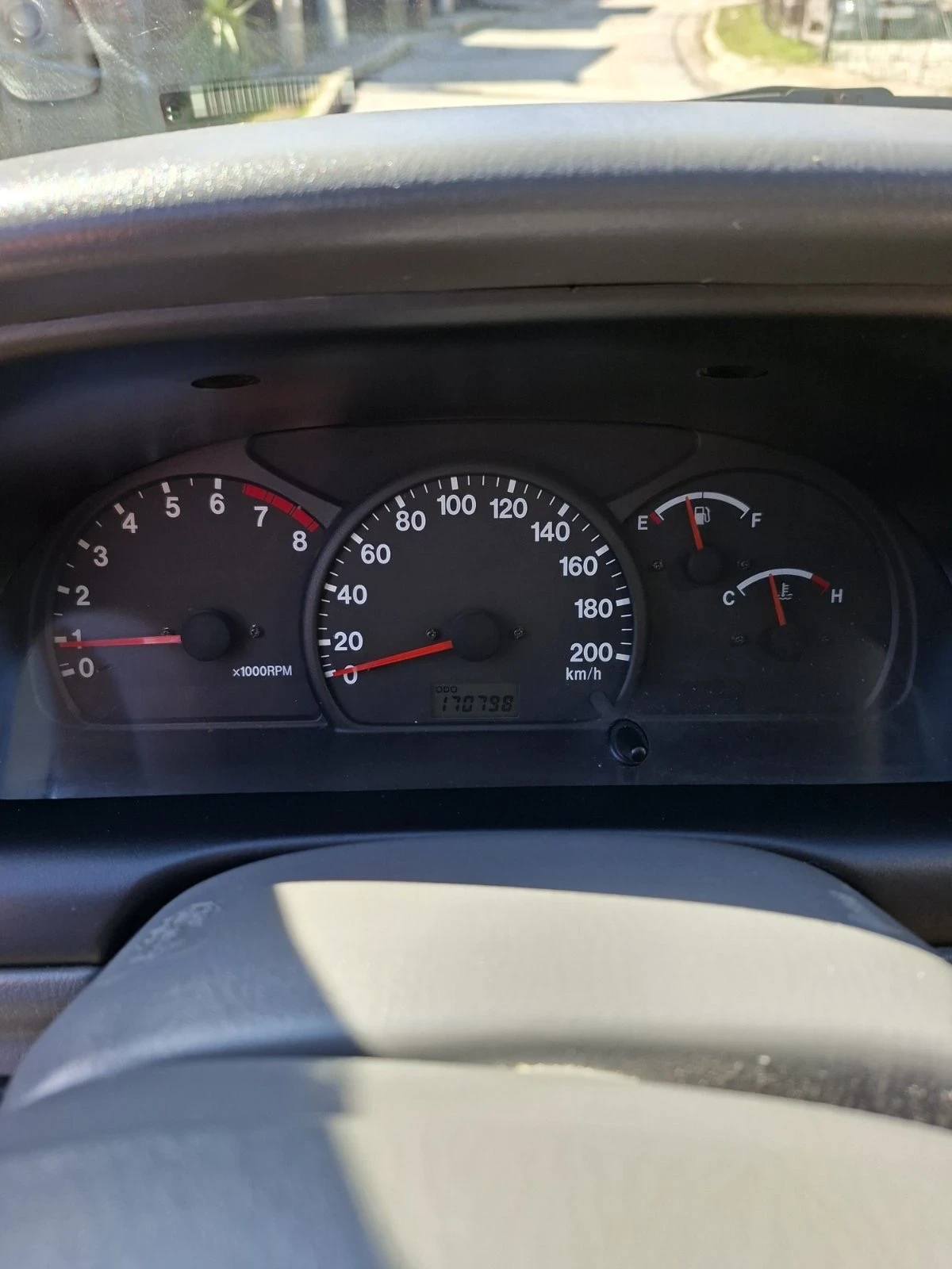 Suzuki Grand vitara, снимка 8 - Автомобили и джипове - 53798044