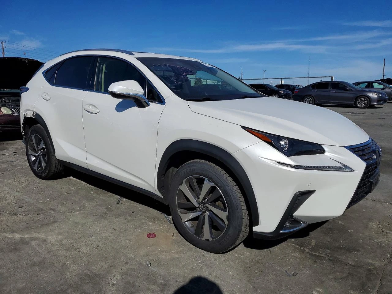Lexus NX 300 2.0l Base, снимка 4 - Автомобили и джипове - 53939361