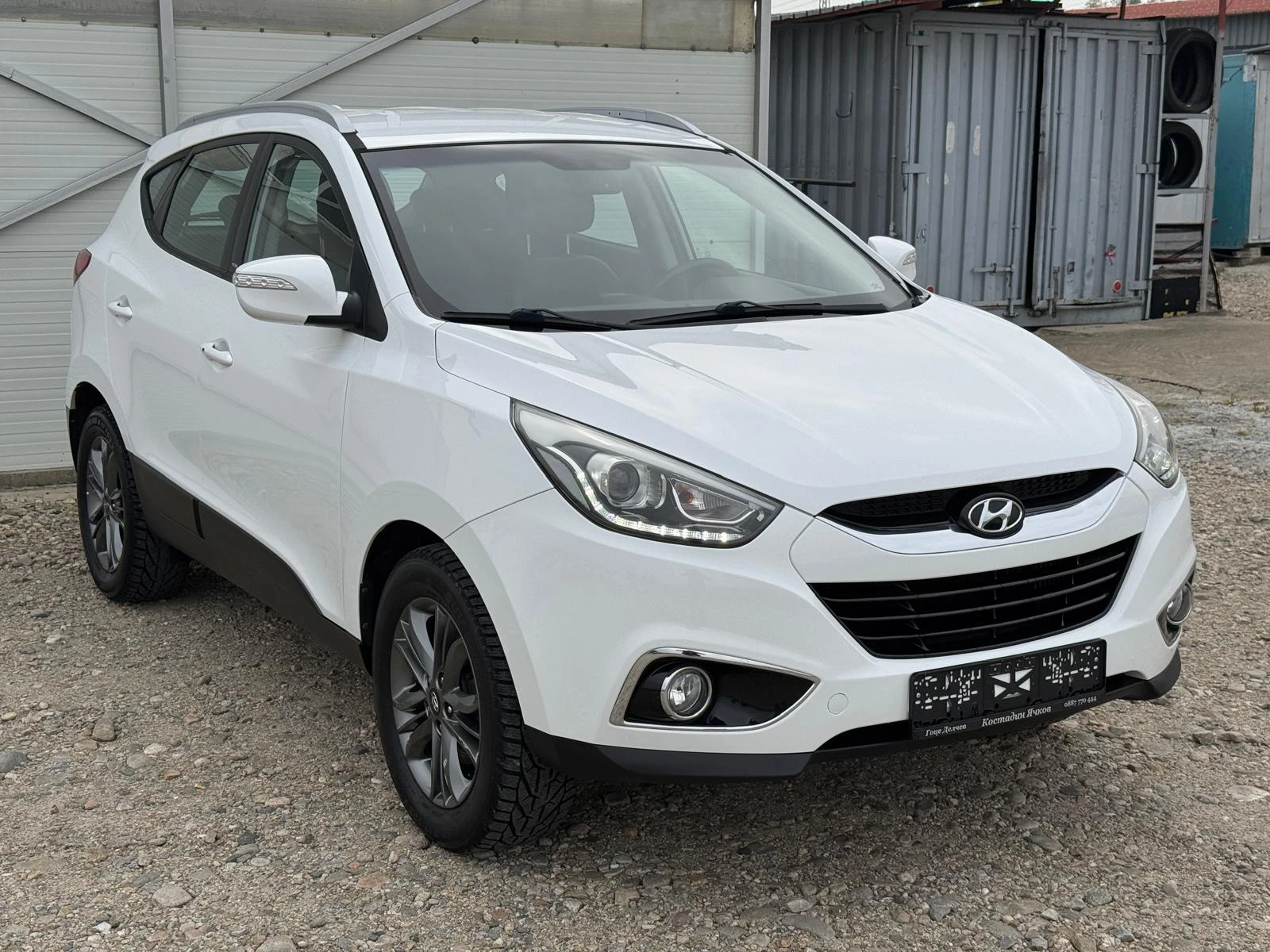 Hyundai IX35 1.7 CRDI Facelift/Navi/Kamera/Keyless/Лизинг, снимка 2 - Автомобили и джипове - 54216235