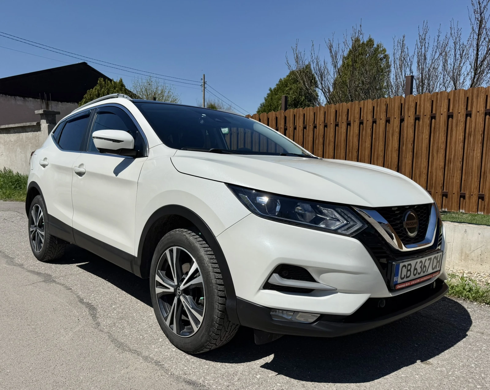 Nissan Qashqai 1.3 DIG-T Гаранционен до 06. 2026г