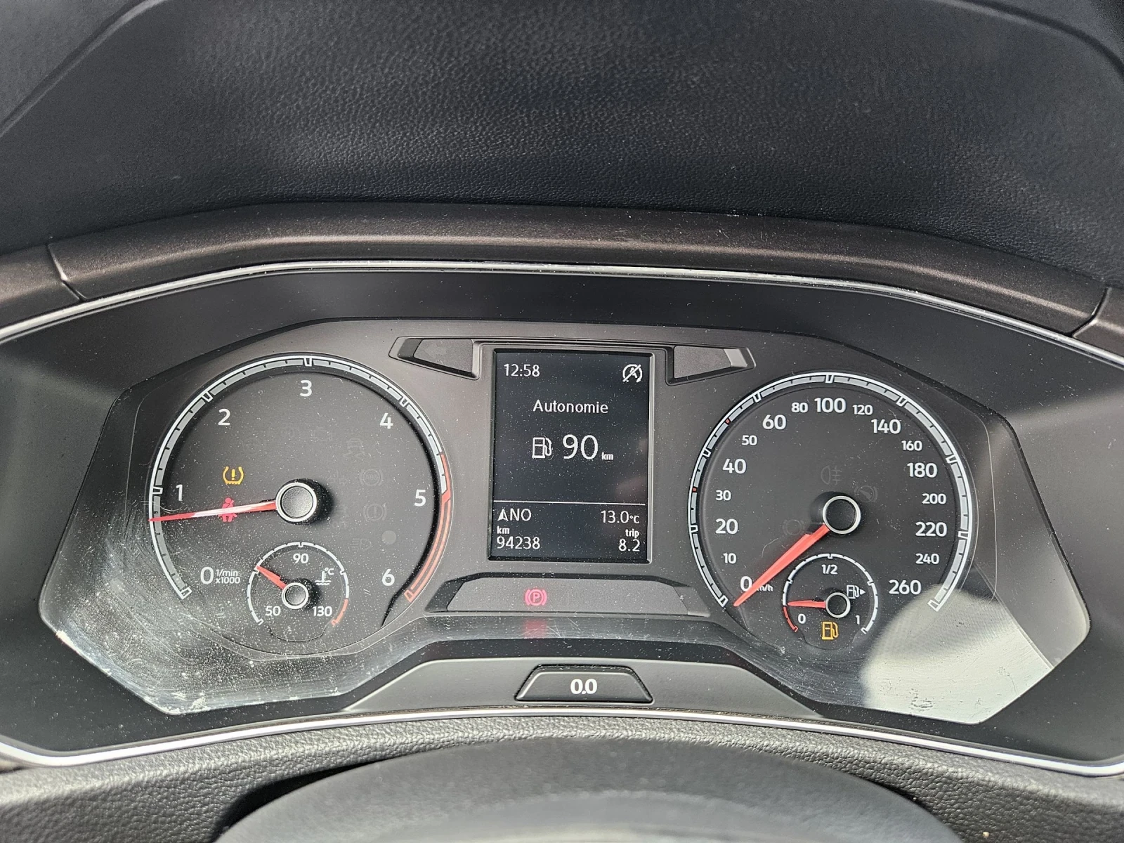 VW T-Roc 1.6TDI EURO6, снимка 15 - Автомобили и джипове - 54388962