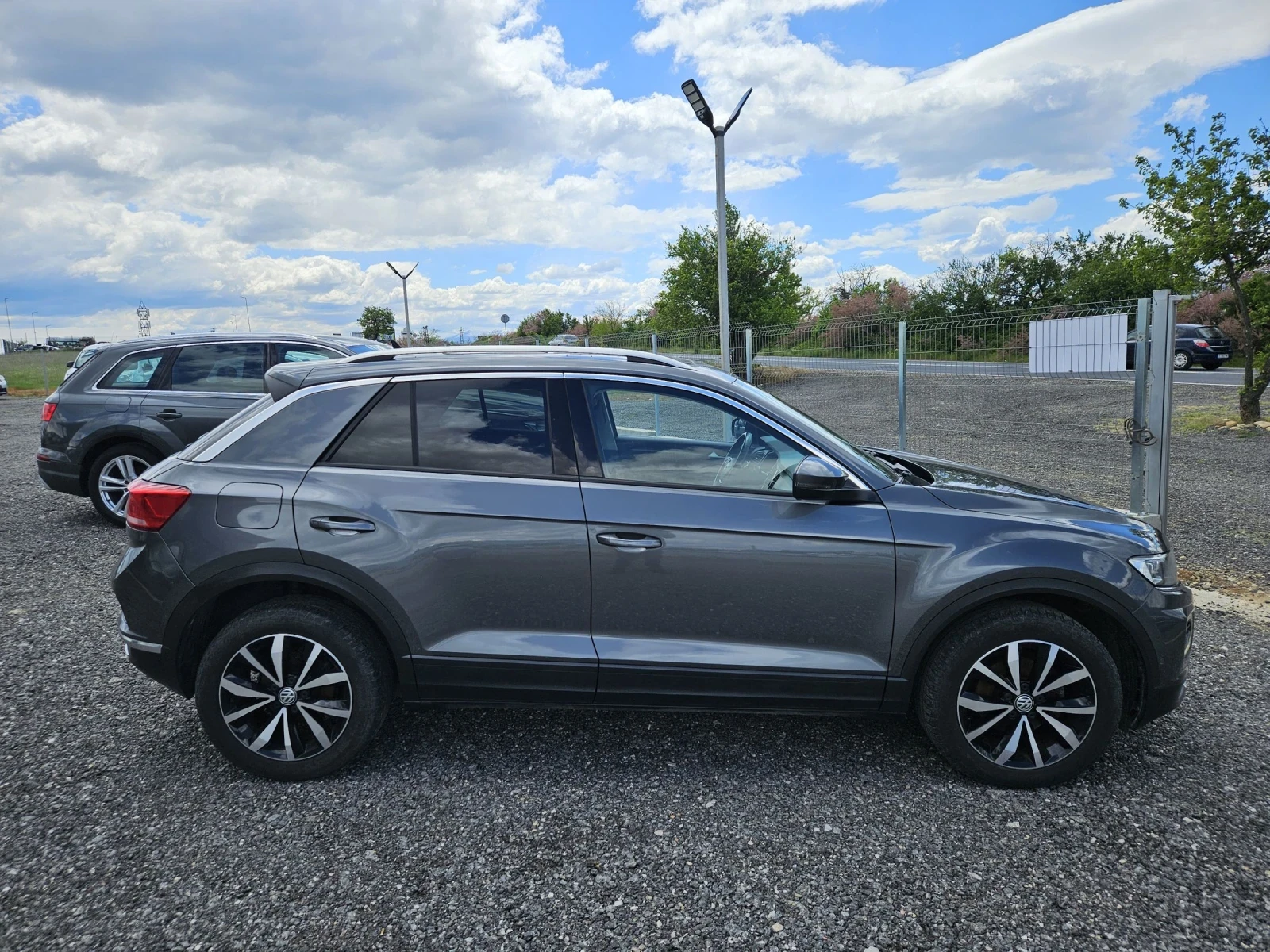 VW T-Roc 1.6TDI EURO6, снимка 6 - Автомобили и джипове - 54388962