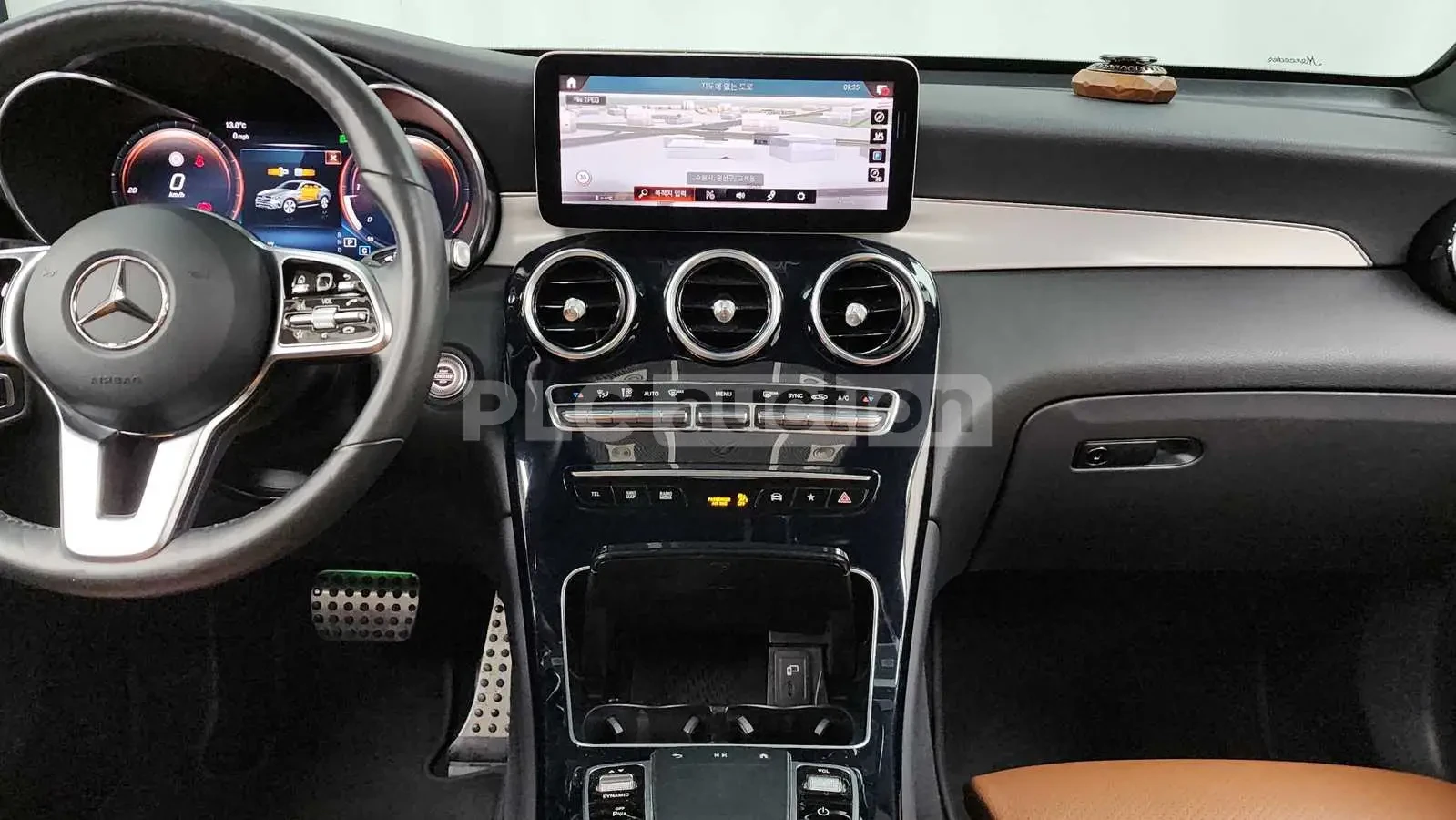 Mercedes-Benz GLC 220 d 4MATIC| КАМЕРА| HEAD UP| PANO| ВКЛ.ТЕХНОТЕСТ, снимка 6 - Автомобили и джипове - 54607917