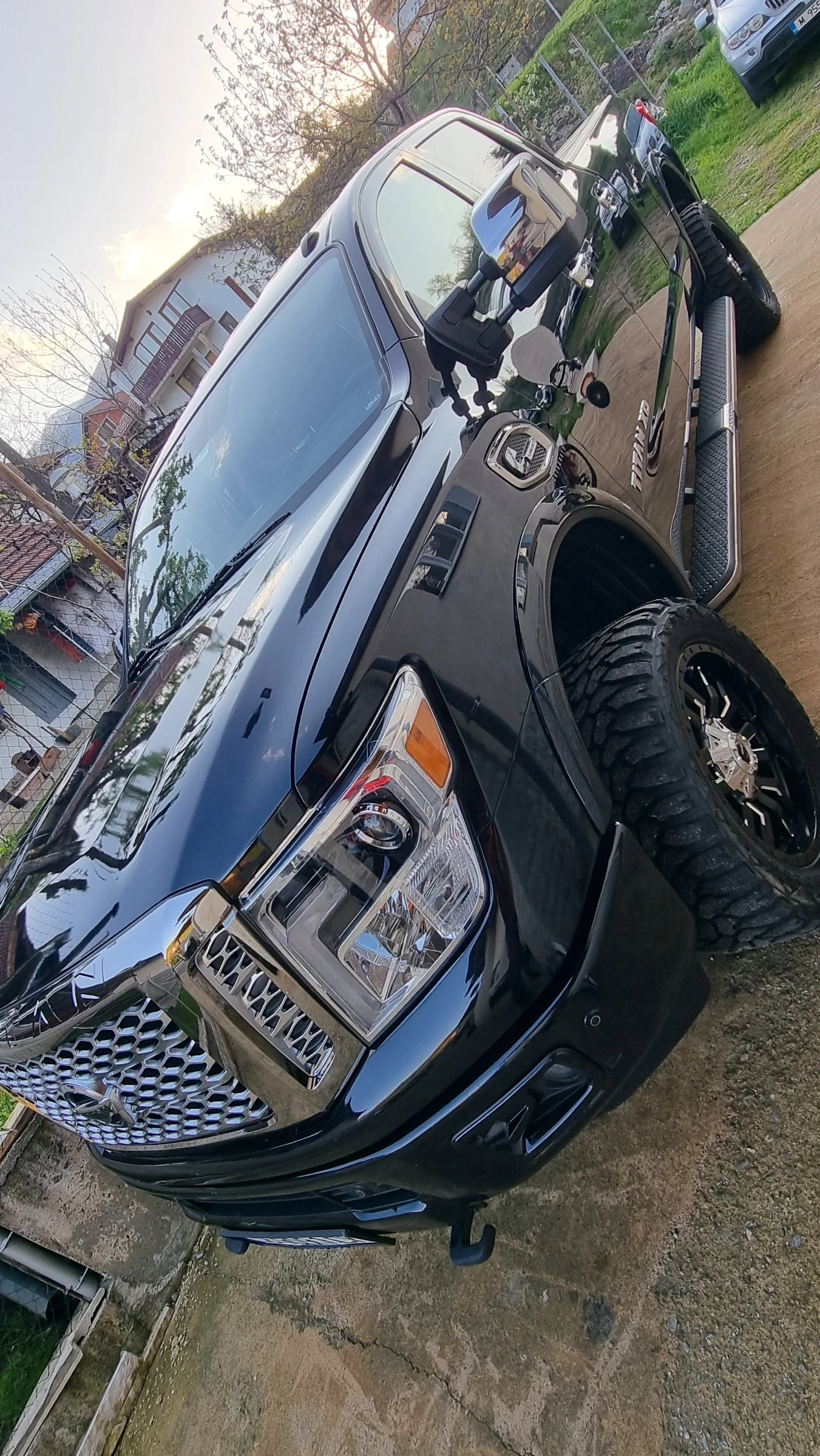 Nissan Titan crew cab, снимка 4 - Автомобили и джипове - 54768198