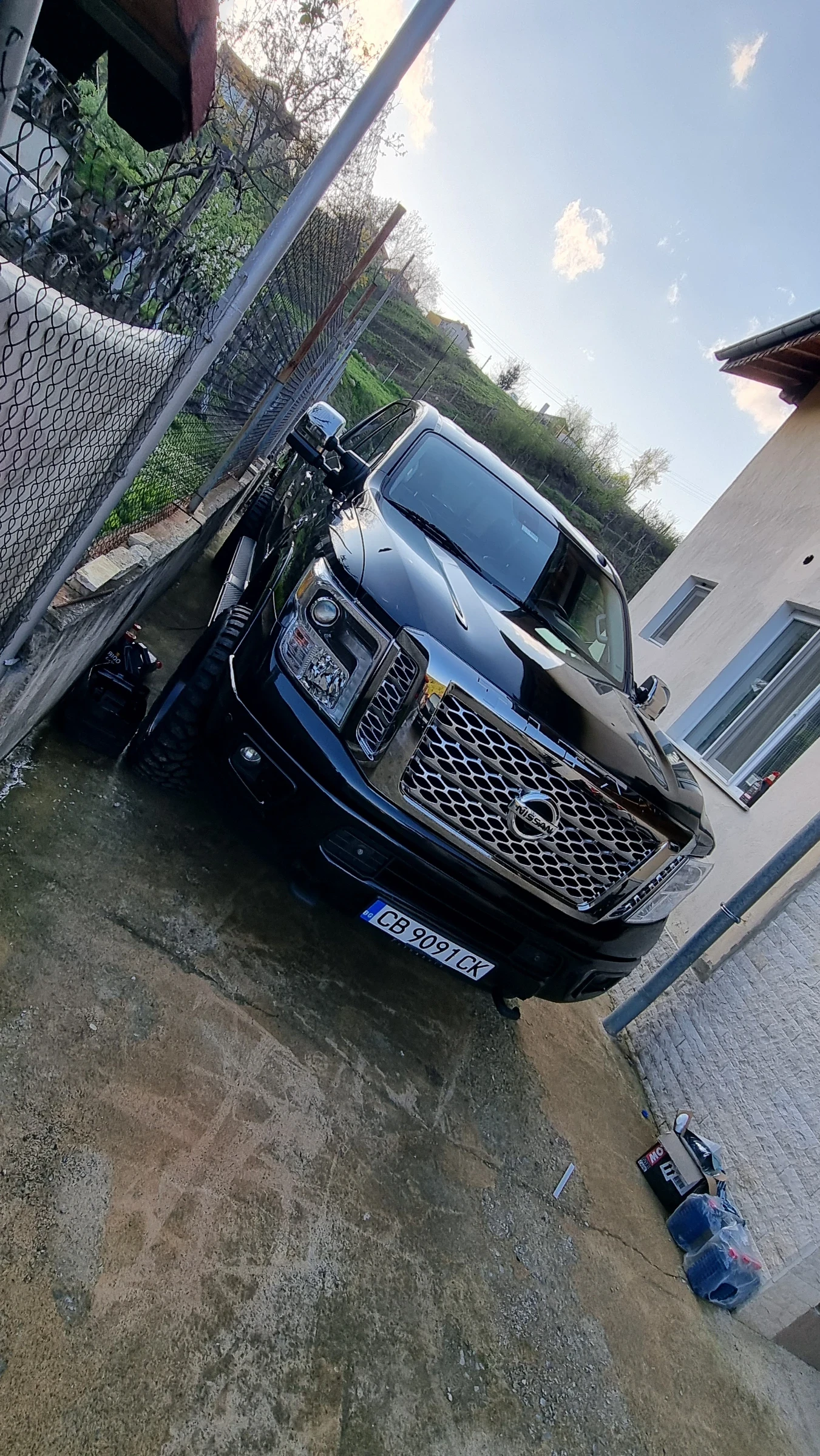 Nissan Titan crew cab, снимка 2 - Автомобили и джипове - 54768198