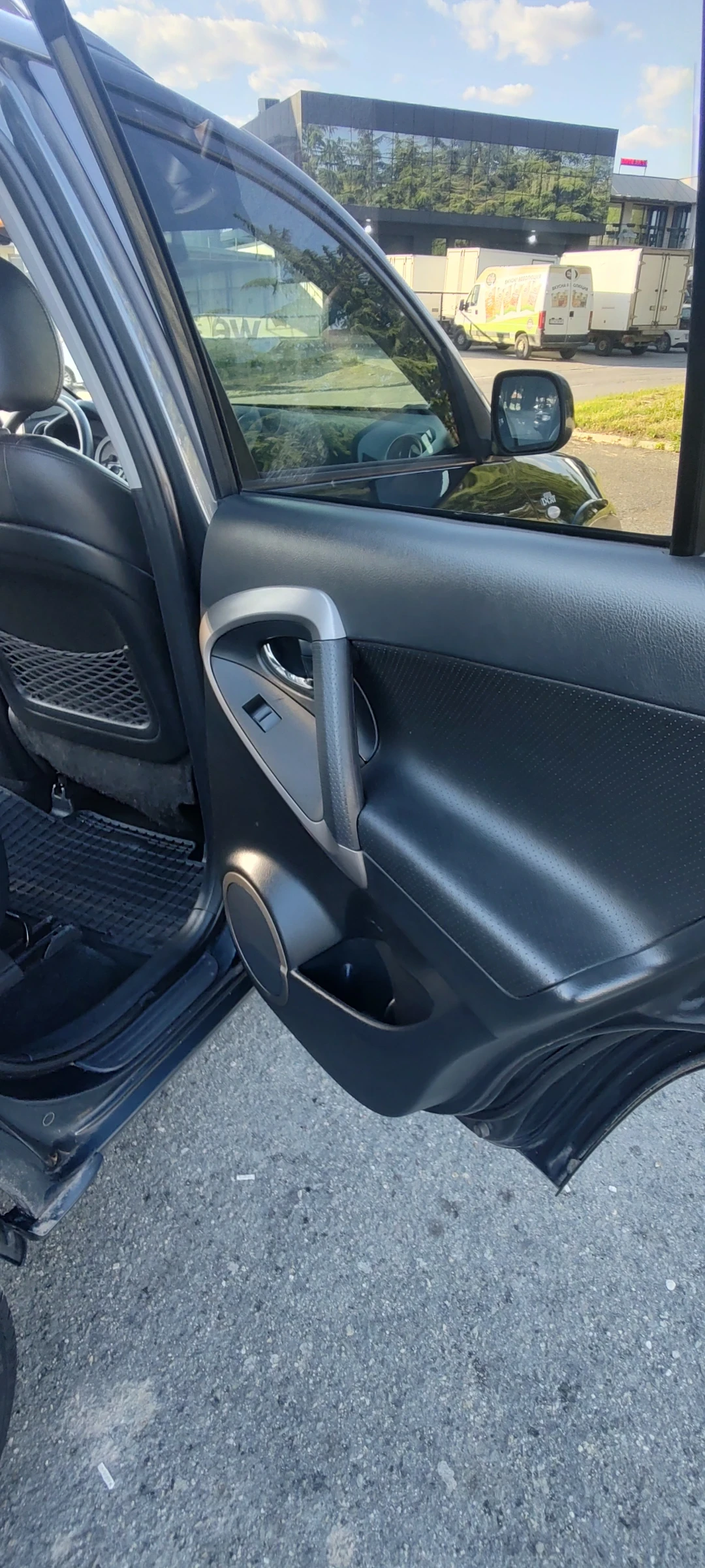 Toyota Rav4 D-KAT, снимка 16 - Автомобили и джипове - 54787660