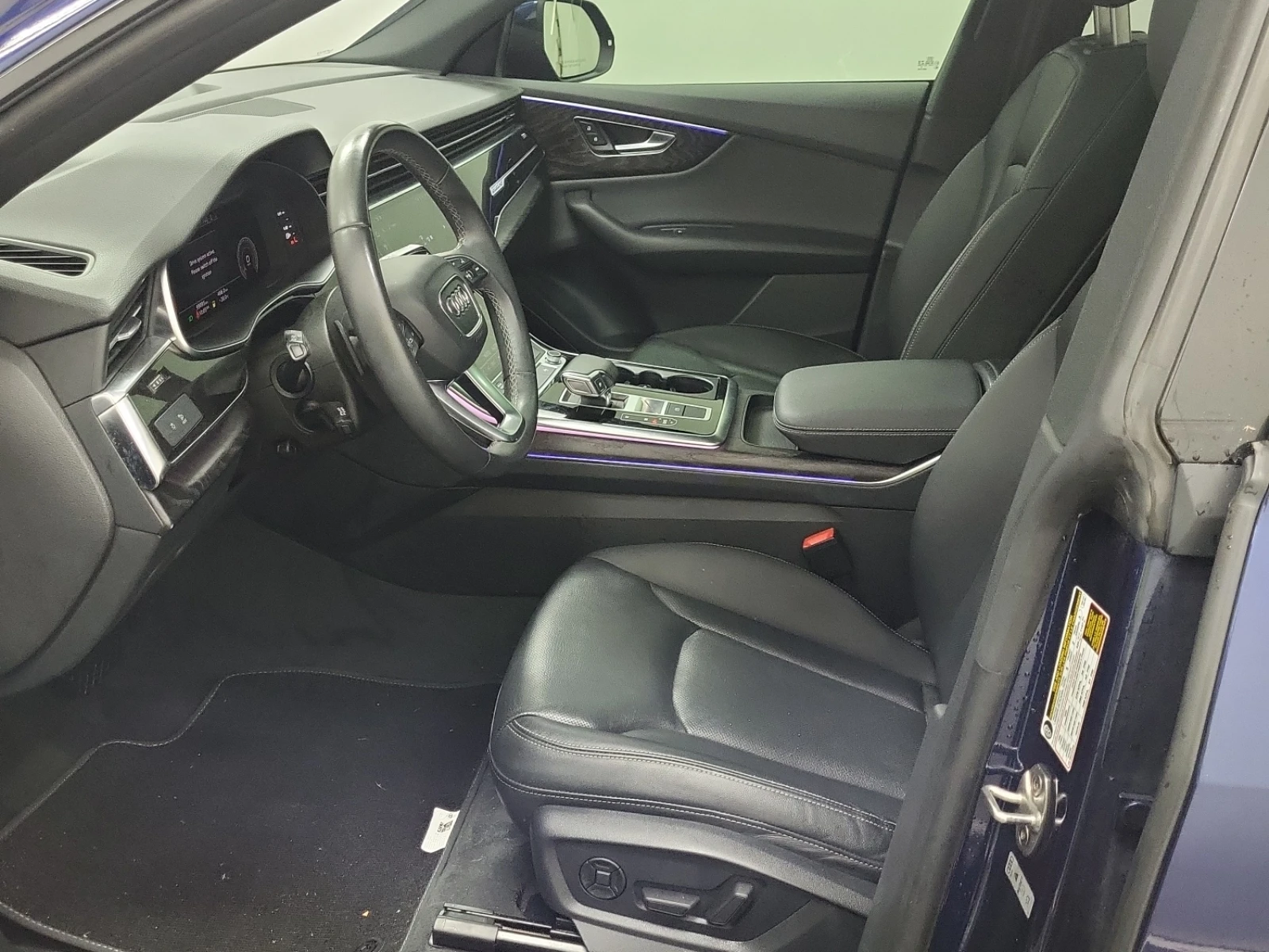 Audi Q8 Progressive* ОБДУХВАНЕ * ПАНОРАМА * , снимка 8 - Автомобили и джипове - 55308035