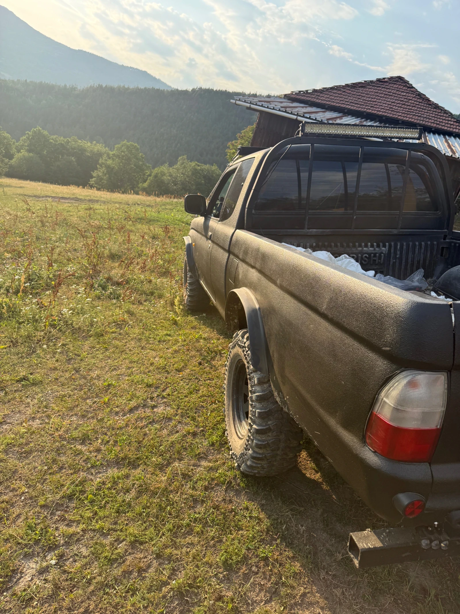 Mitsubishi L200, снимка 4 - Автомобили и джипове - 55367300