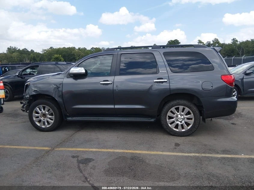 Toyota Sequoia * PLATINUM* 5.7L* V8* ПАНО* KEYLESS* Camera* ПОДГР, снимка 12 - Автомобили и джипове - 55654682