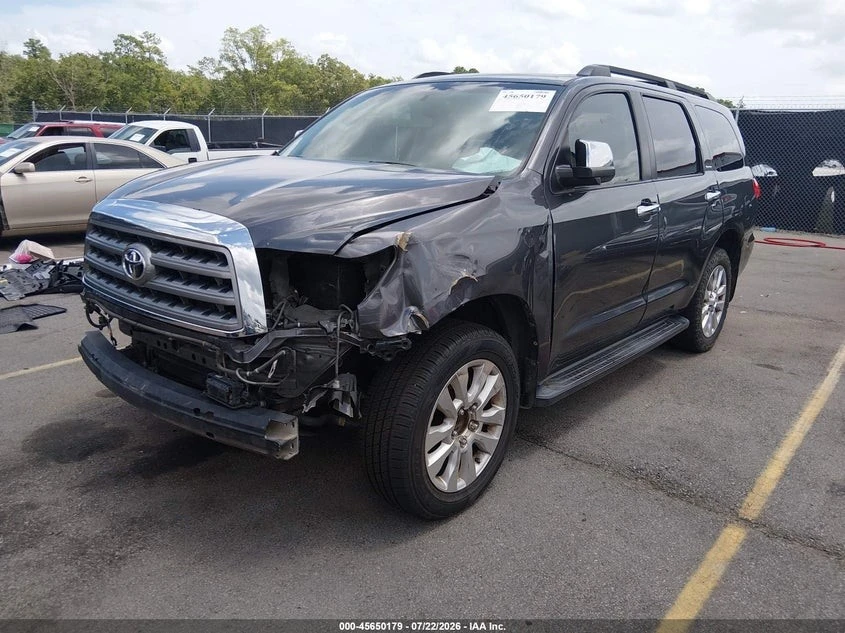 Toyota Sequoia * PLATINUM* 5.7L* V8* ПАНО* KEYLESS* Camera* ПОДГР, снимка 2 - Автомобили и джипове - 55654682