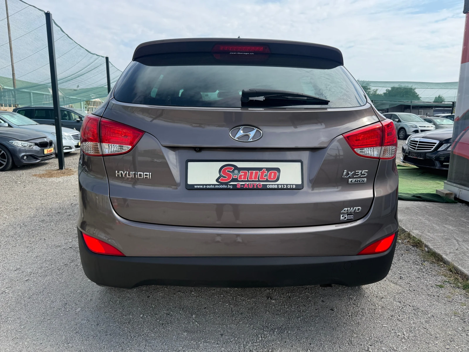Hyundai IX35 2.0CRDI 4X4* ПАНО* ПОДГРЕВ* КАМЕРА* КОЖА* K LESS, снимка 6 - Автомобили и джипове - 55842755