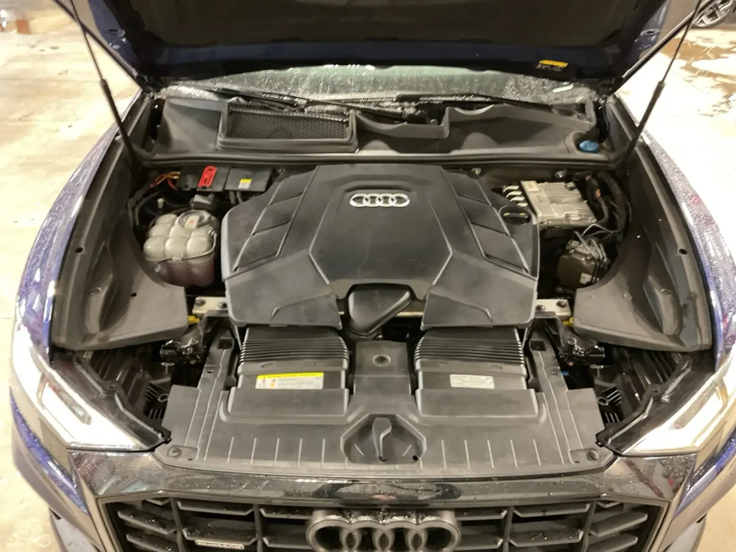 Audi Q8 QUATTRO TECHNIK * КРАЙНА ЦЕНА* FULL, снимка 9 - Автомобили и джипове - 55849886