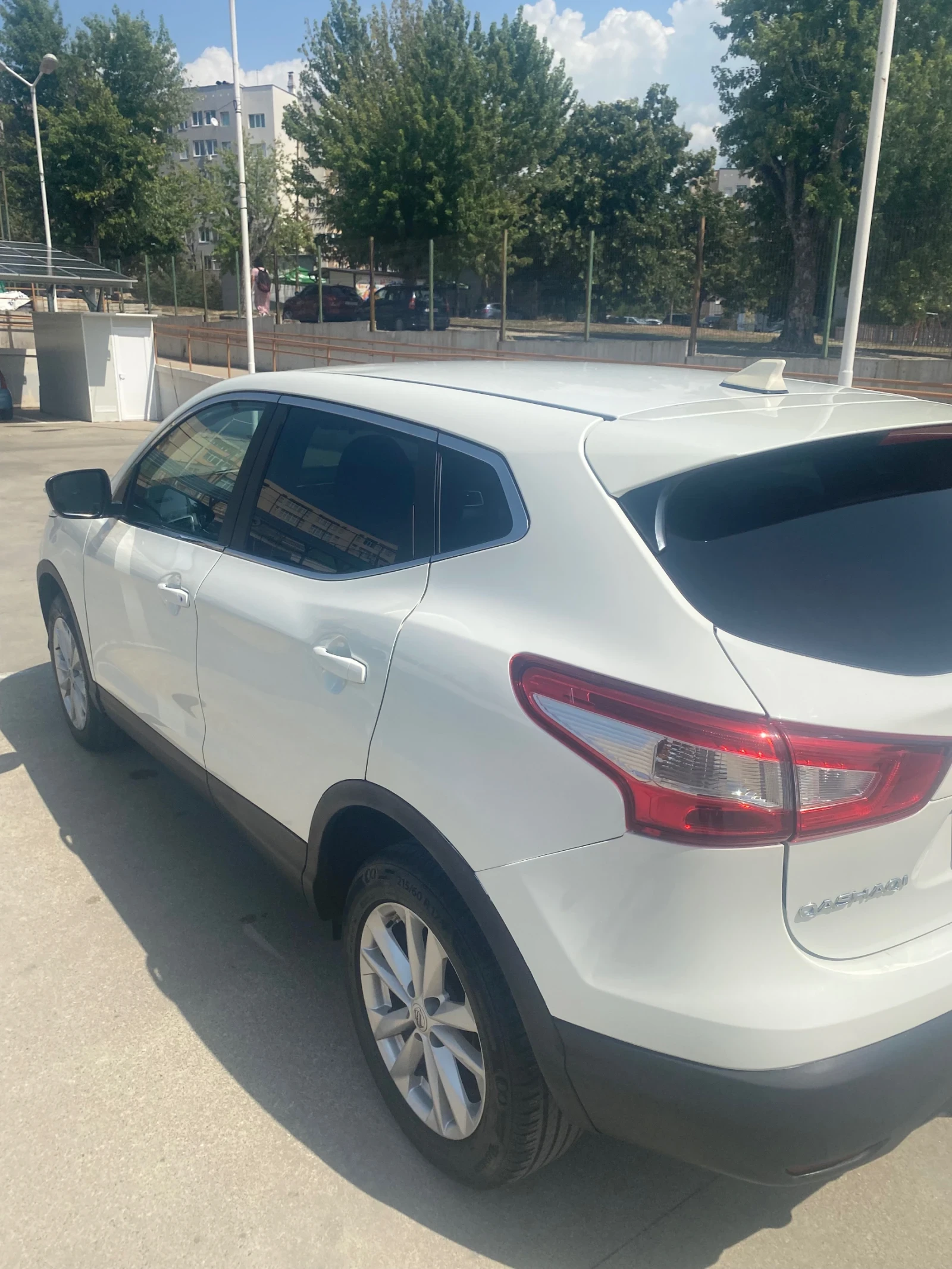 Nissan Qashqai J11, снимка 2 - Автомобили и джипове - 55892568