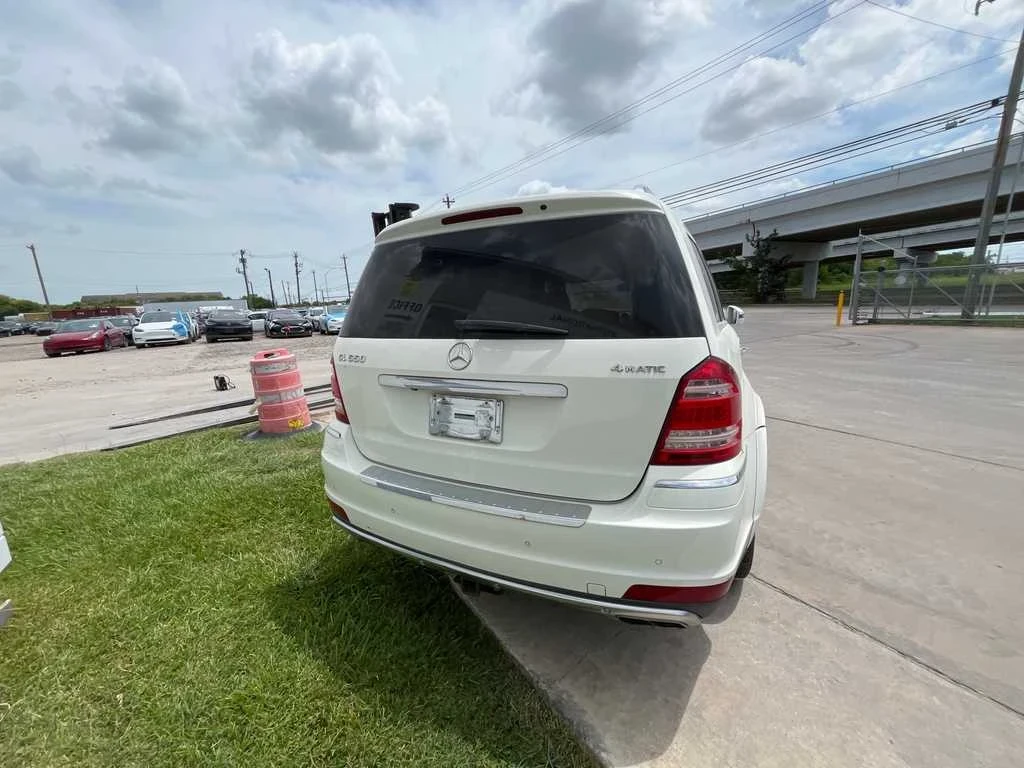 Mercedes-Benz GL 500 Grand Edition, снимка 5 - Автомобили и джипове - 56535211