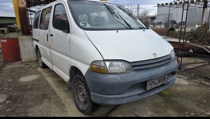 Toyota Hiace, снимка 4 - Бусове и автобуси - 52566916