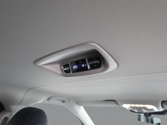 Mercedes-Benz V 250 d Long 4Matic = AMG Line = Night Package  | Mobile.bg   15