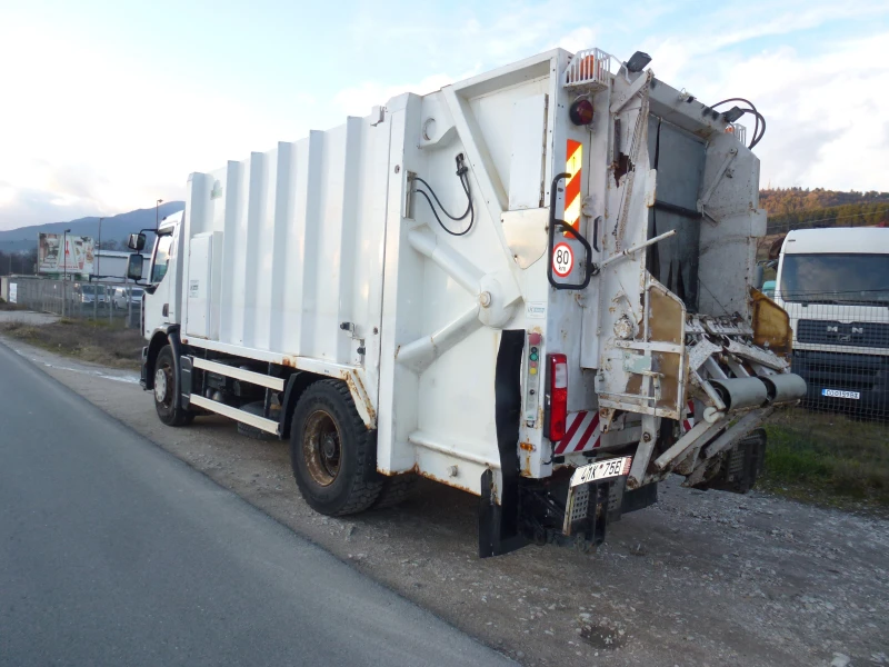 Renault Premium СМЕТОСЪБИРАЧКА, снимка 4 - Камиони - 53036104