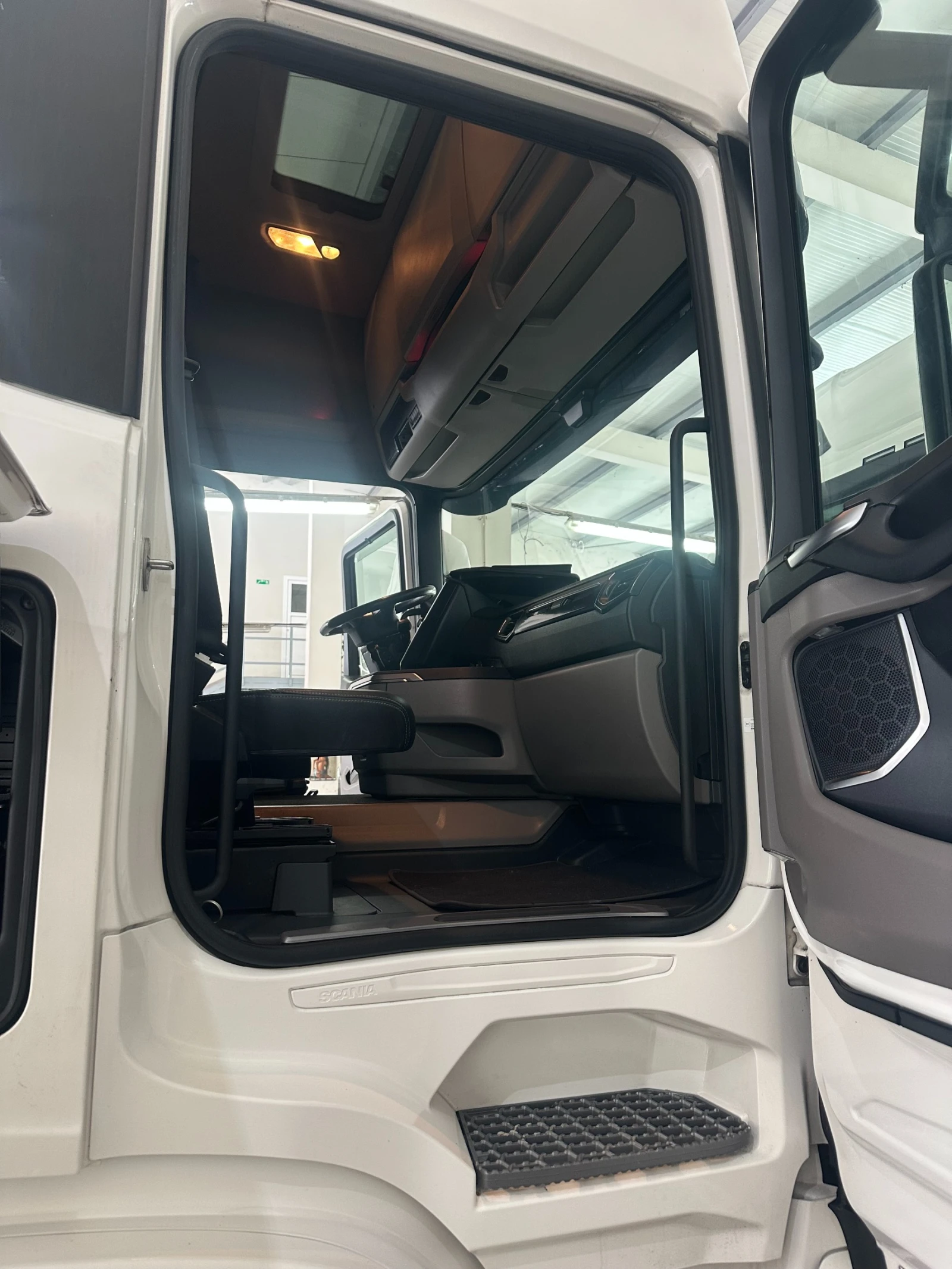 Scania R 450 53.1 gCO2/tkm | Mobile.bg � ����������� 11